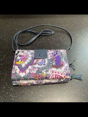 Vera Bradley, Disney NWOTRFID all in one Crossbody Mickey suite treats
